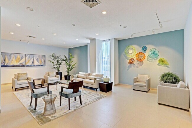 Building Photo - 5540 N Ocean Dr