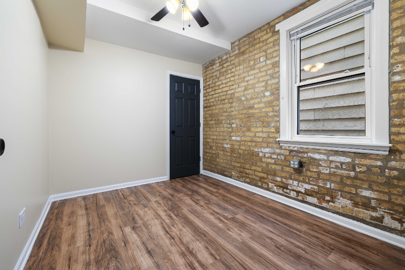 Building Photo - 2645 N Ridgeway Ave