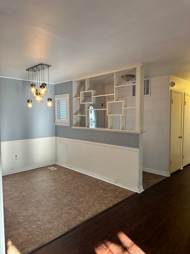 Building Photo - 2002 S 74th East Ave