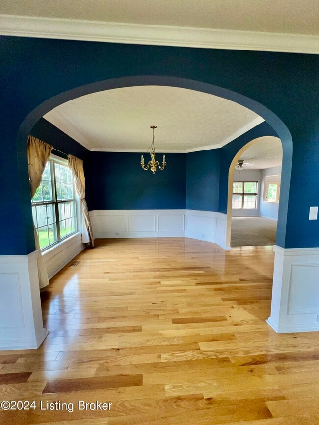 Building Photo - 9210 Eminence Ct