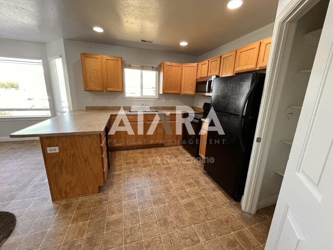 Building Photo - 2473 W 5400 S