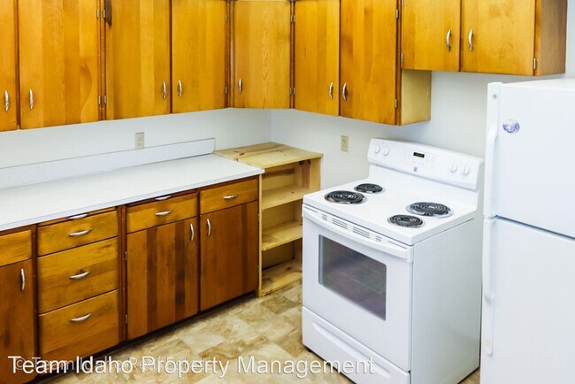 Building Photo - 7 br, 4 bath House - 1310 NE Williams