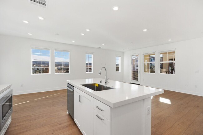 Building Photo - Brand-New Home for Lease in Rancho Mission Viejo – Resort-Style Living