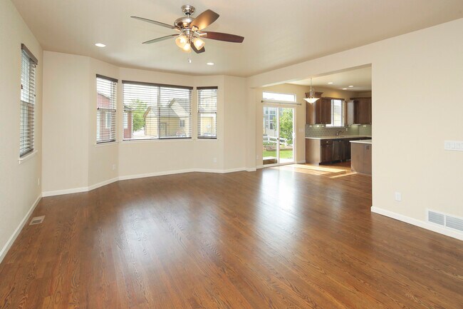 Family Room - 4187 Lost Canyon Drive