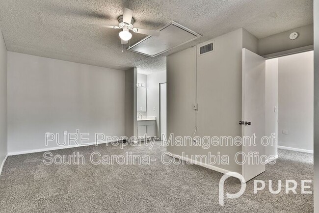 Building Photo - 2068 Watermark Pl