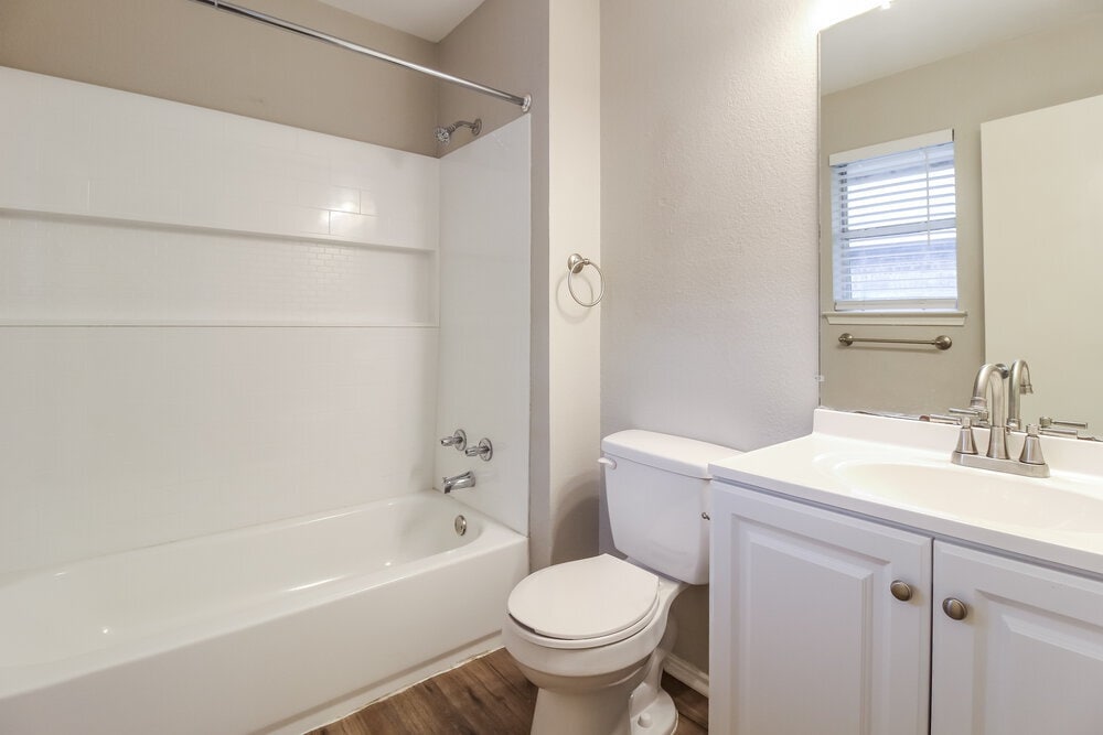 Building Photo - 1201 Paco Trail