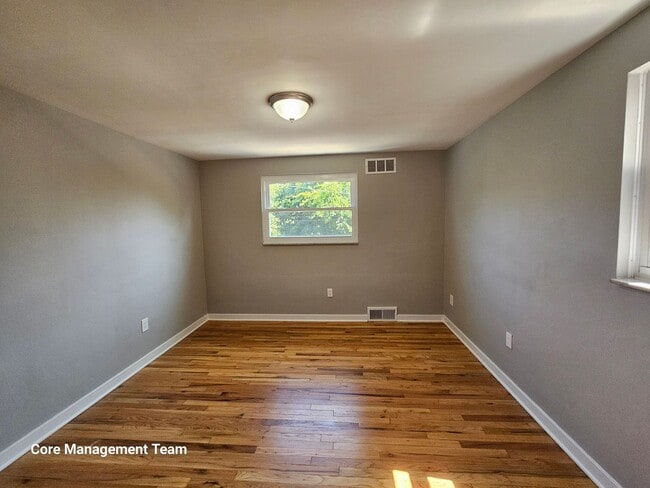 Building Photo - Amazing 3 Bedroom house Located in Lawrenceville!
