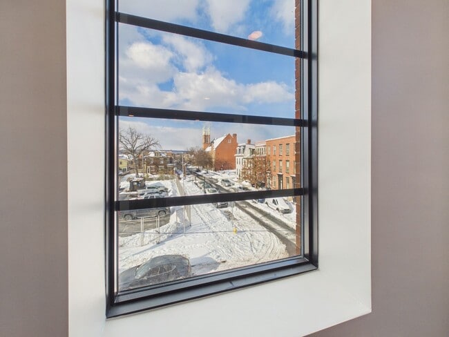 Building Photo - The Lofts at Midtown