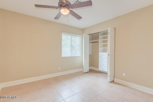 Building Photo - 6808 E Sandra Terrace