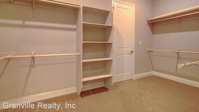 Building Photo - 4 br, 3 bath House - 1780 N. Hornet