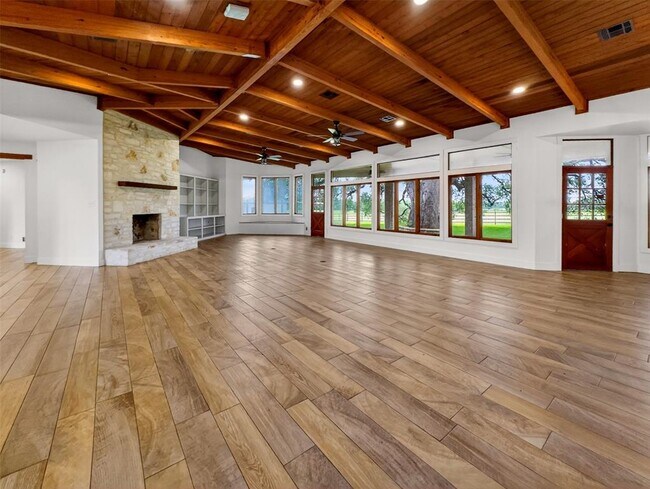 Building Photo - 6106 FM Rnch