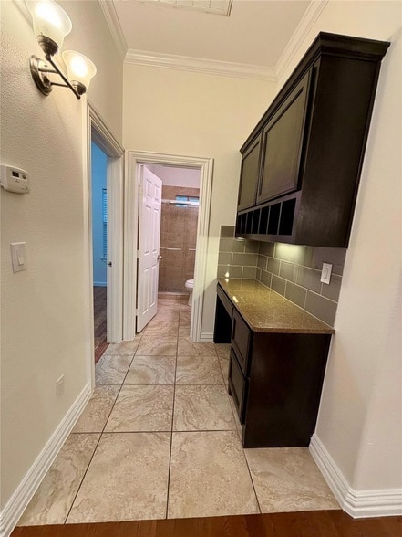 Building Photo - 398 Mesa Dr