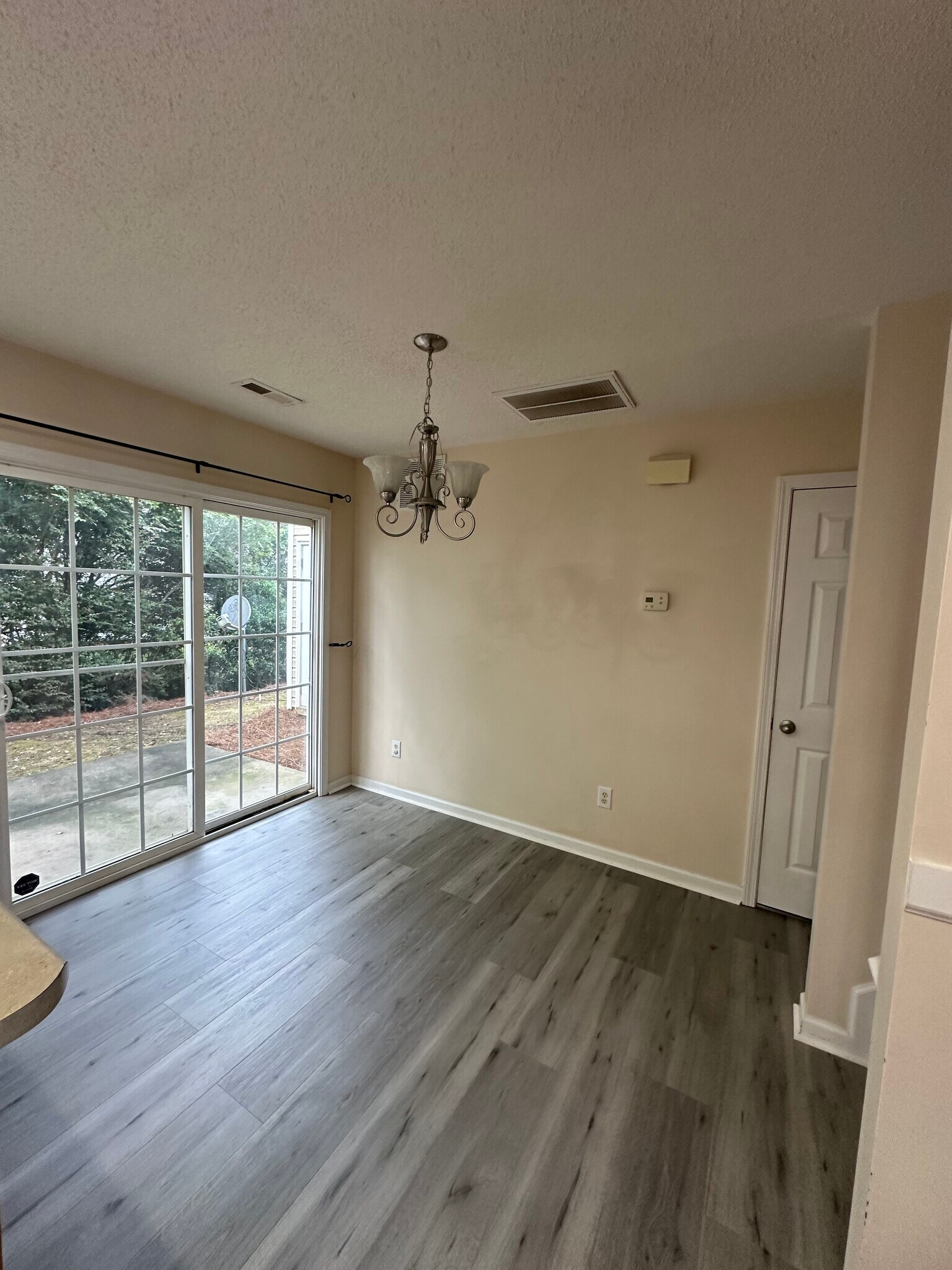 Building Photo - 124 Malamute Ln