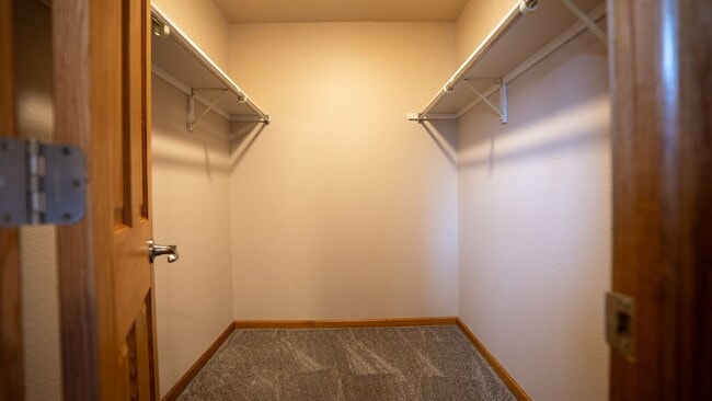Building Photo - Westside Townhome