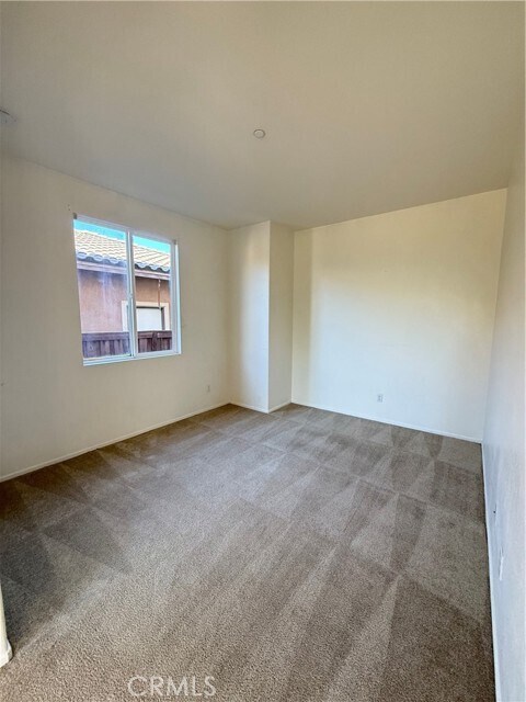 Building Photo - 38209 Divot Dr