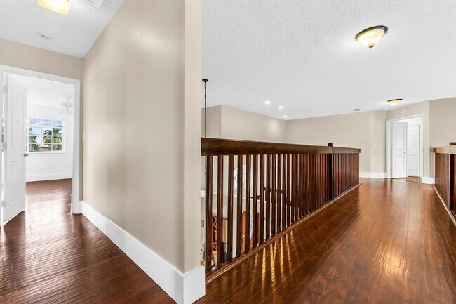 Building Photo - 1333 SW 175th Way
