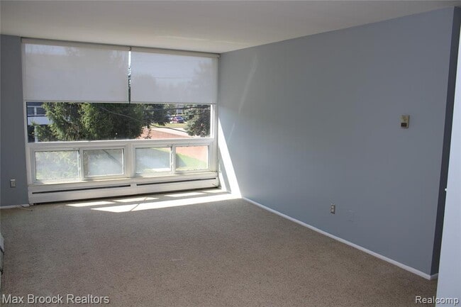 Building Photo - 150 Bird Ave