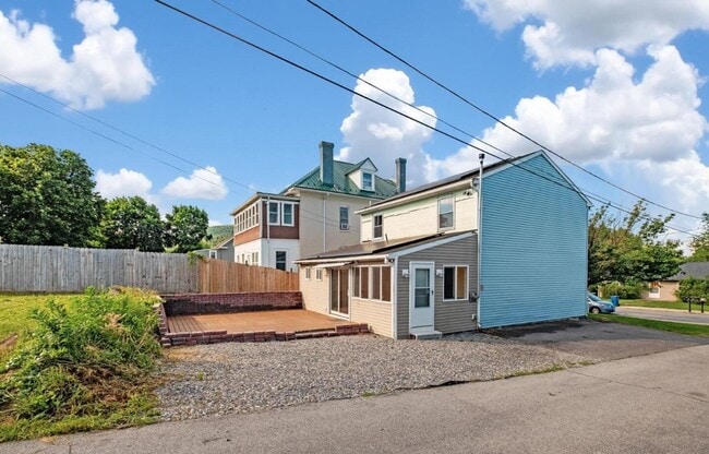 Building Photo - Single Family For Lease
