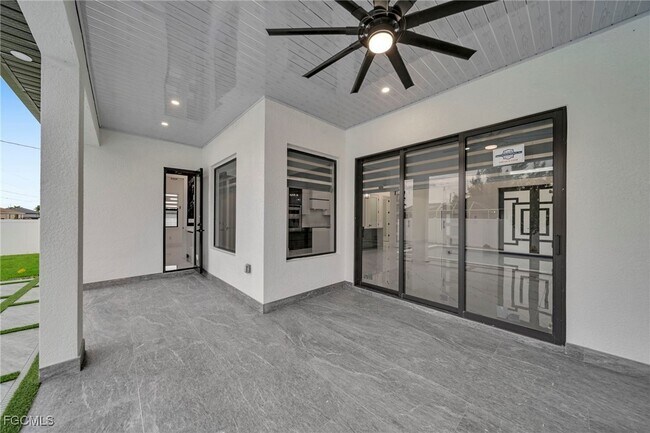 Building Photo - 1321 NW 1st Ave