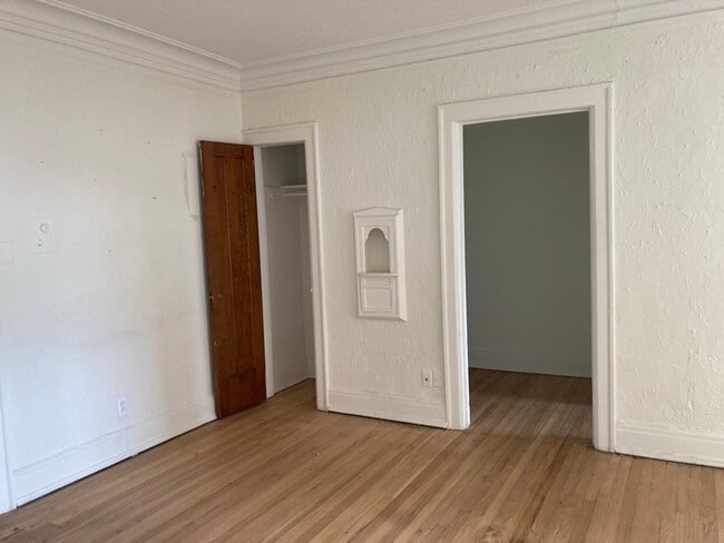 Building Photo - 1141 Holcomb St
