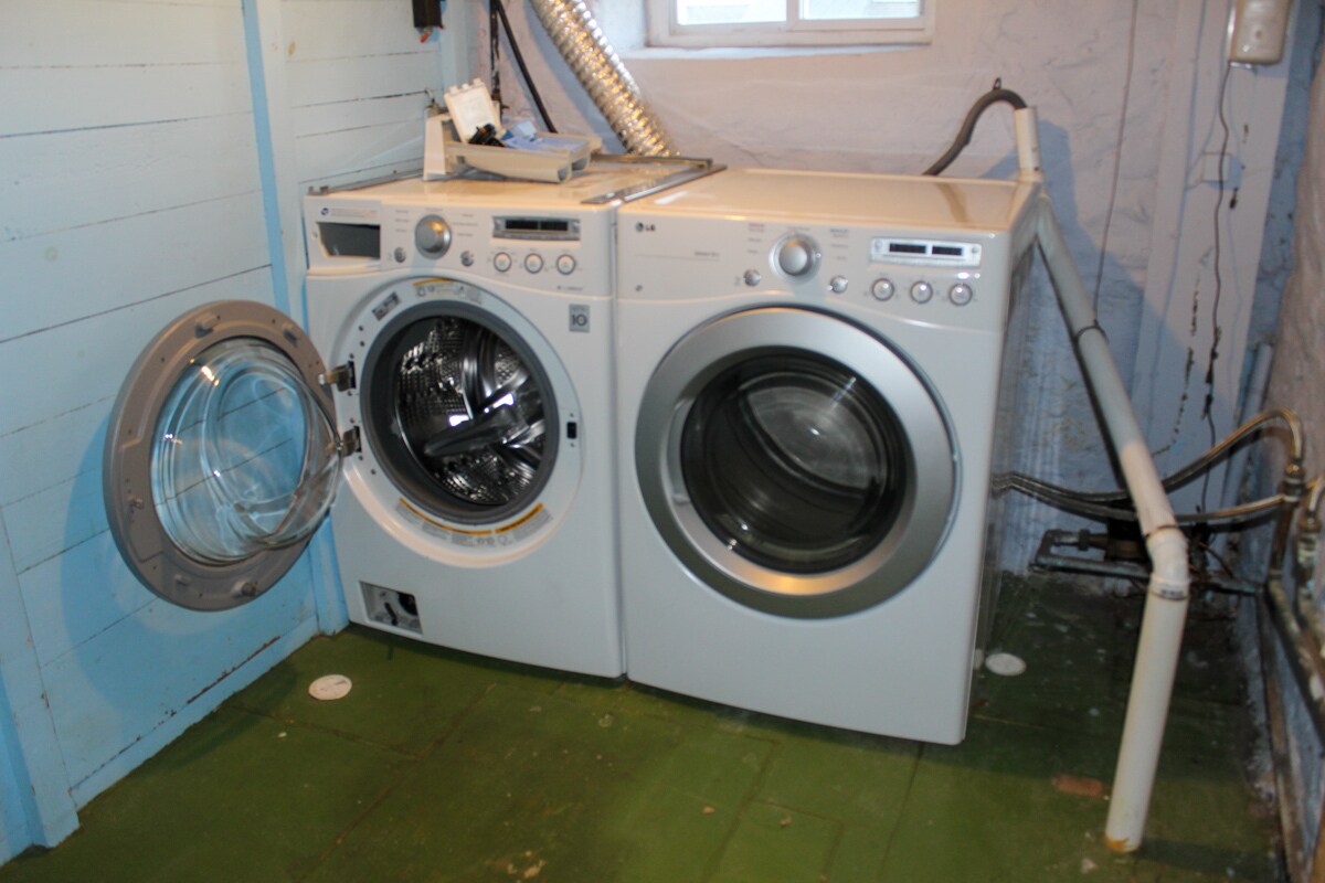In-Unit Laundry - 6 Ryan Ave