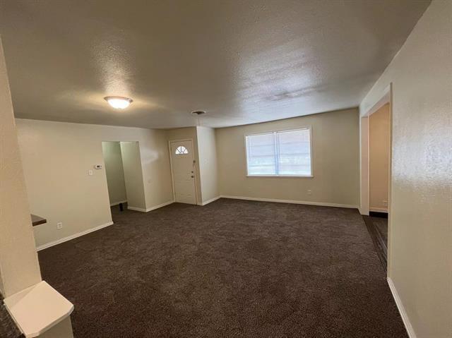 Building Photo - 3200 Santiago Dr