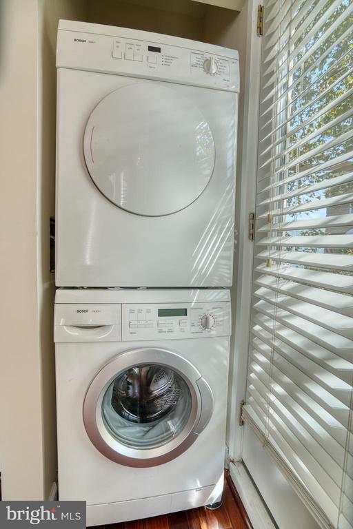 Primary Photo - 1209 N Pitt St