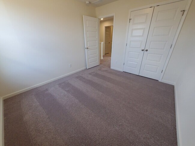 Building Photo - Beautiful, like new home in Mt Juliet with...
