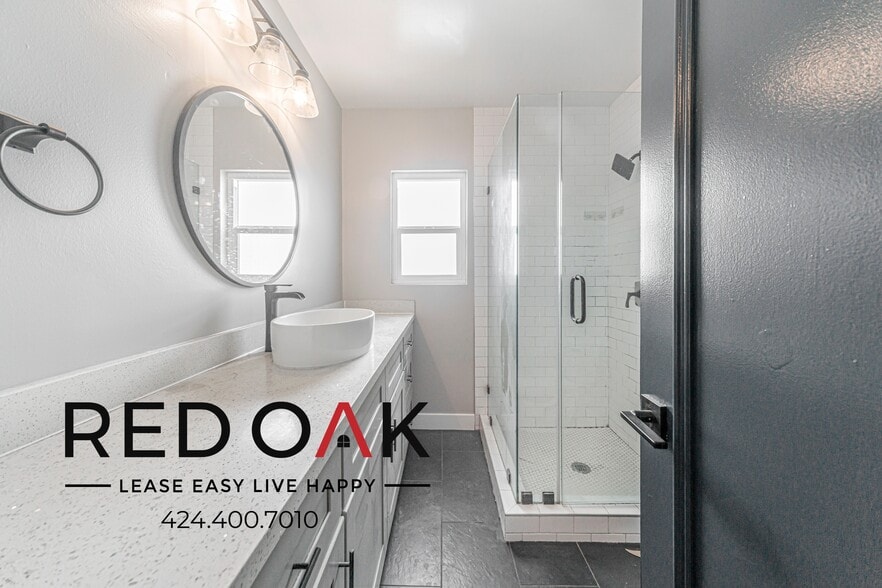 Building Photo - 3146 S Halm Ave