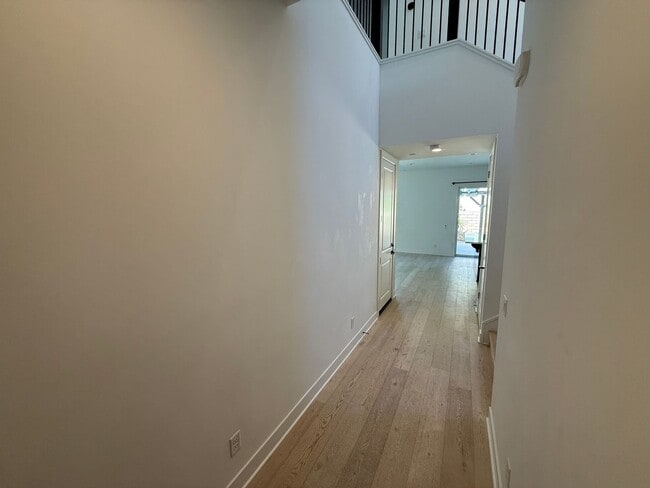 Building Photo - Beautiful 4-Bedroom Home with Solar and Private Patio in Plum Estates!