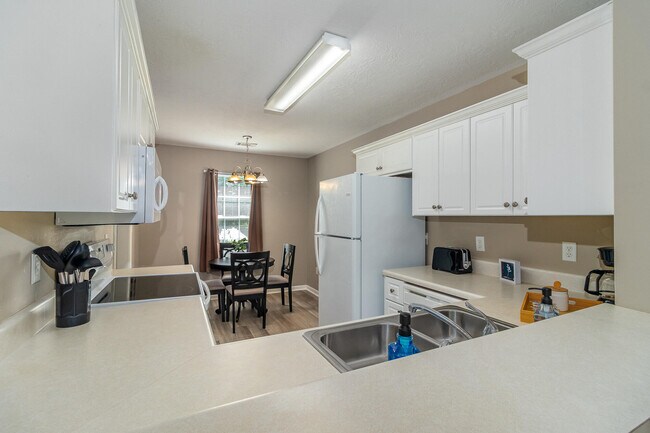 Building Photo - 1196 Bison Way