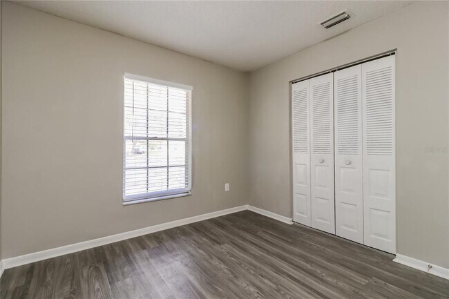 Building Photo - 2289 Crystalview Ct