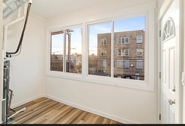 Building Photo - 1018 N Harding Ave