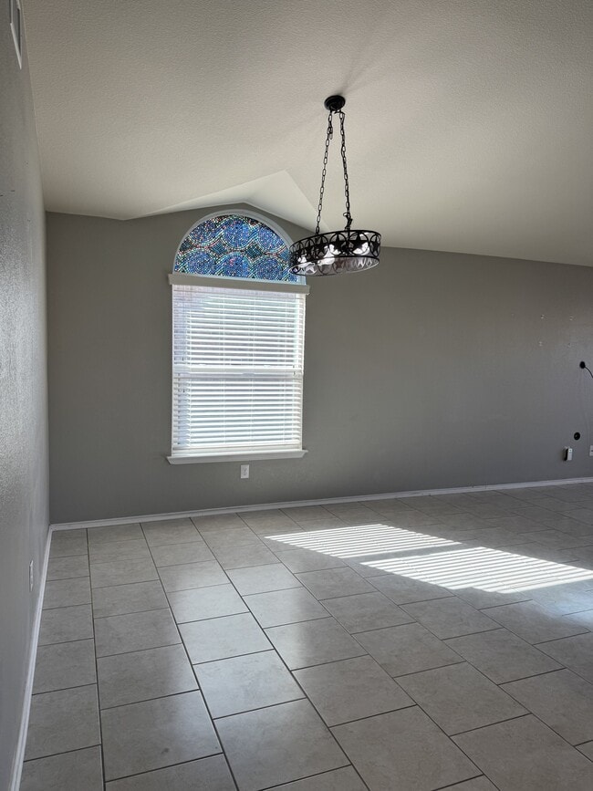 Building Photo - 1314 Starlight Dr