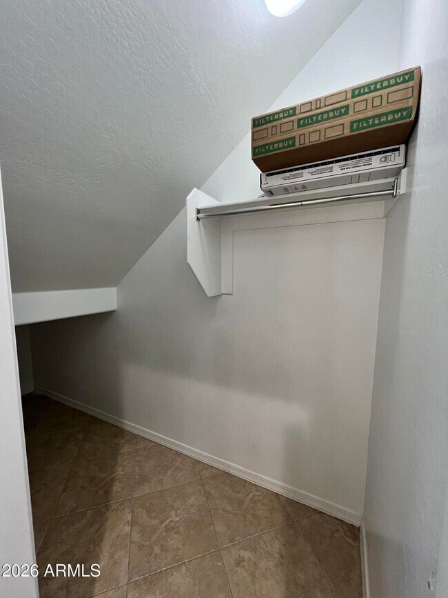 Building Photo - 4642 S Carmine Ln
