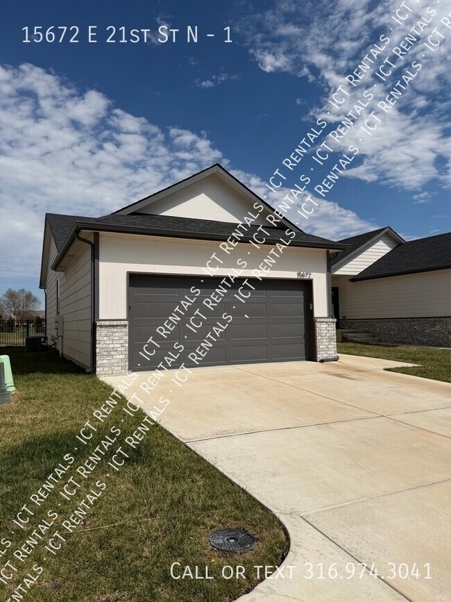 Building Photo - 15672 E 21st St N