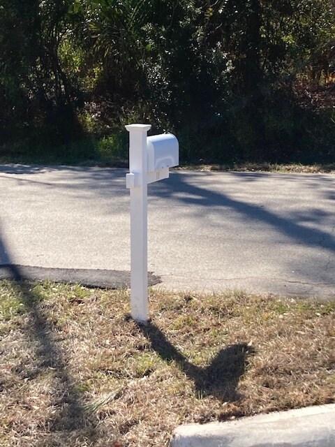 Building Photo - 11 Ripcord Ln