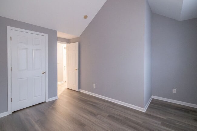 Building Photo - NEWLY RENOVATED !!!! Charming 4-Bedroom Home with Spacious Backyard!