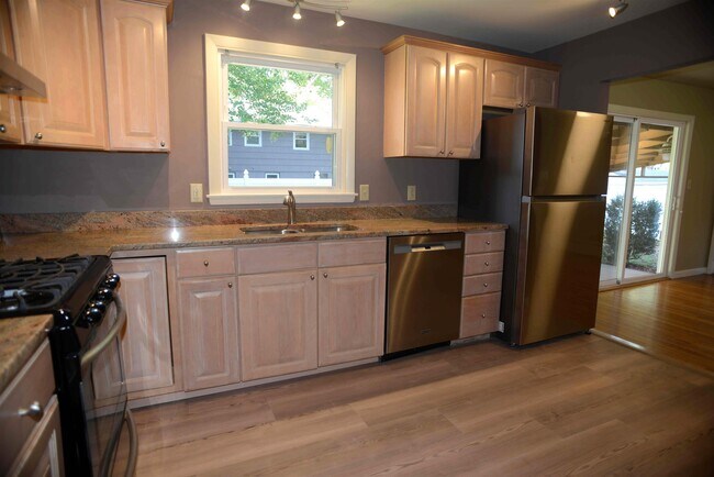 Building Photo - 311 McKinley Rd