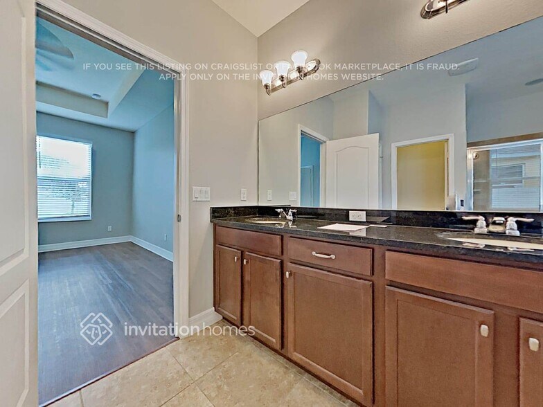 Building Photo - 12619 Old Plantation Ln