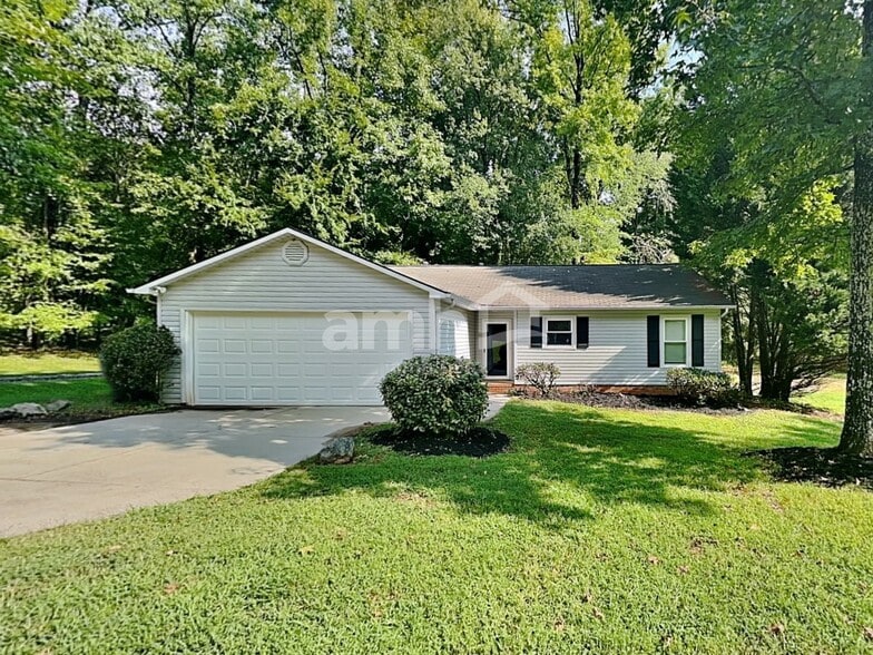 Primary Photo - 5008 Lonita St