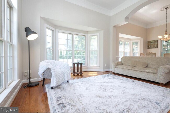Building Photo - 11629 Forest Hill Ct