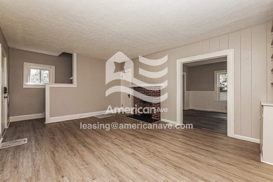 Building Photo - 821 Catalpa Dr.