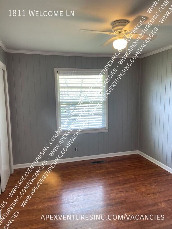 Building Photo - 1811 Welcome Ln