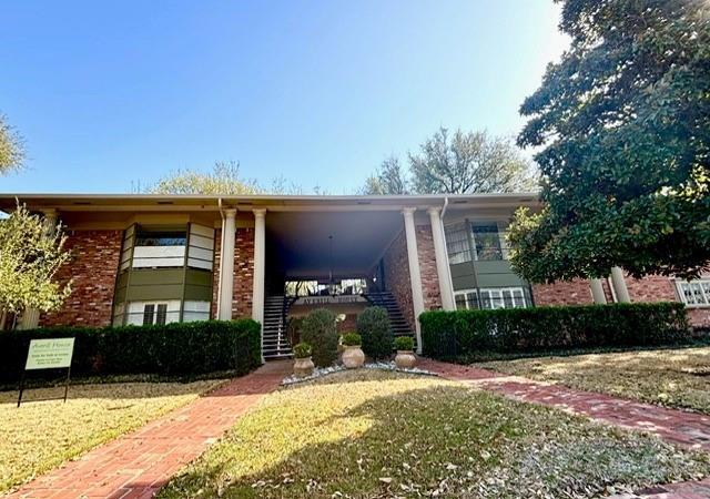 Building Photo - 6112 Averill Way
