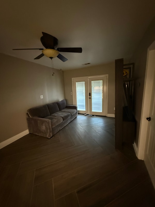 Building Photo - 40089 High St