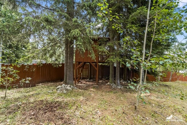 Building Photo - Towne East Single Family Home