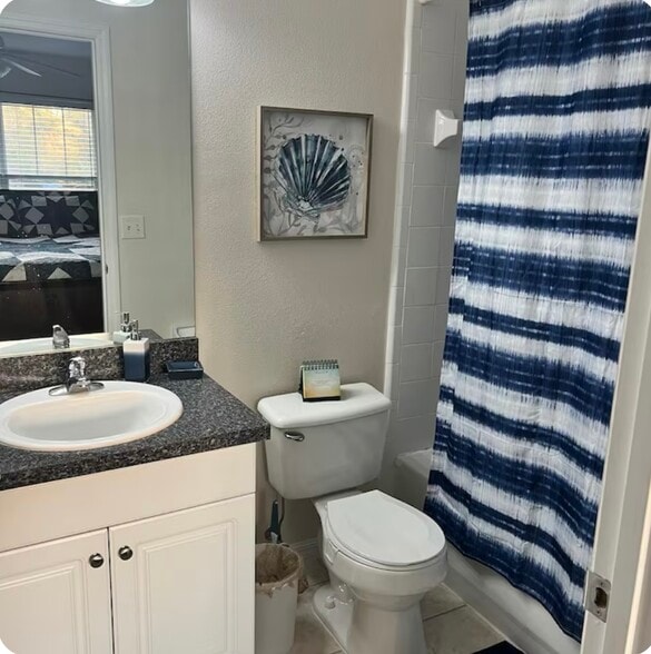 Bath 1 - 2306 SW 42nd Dr