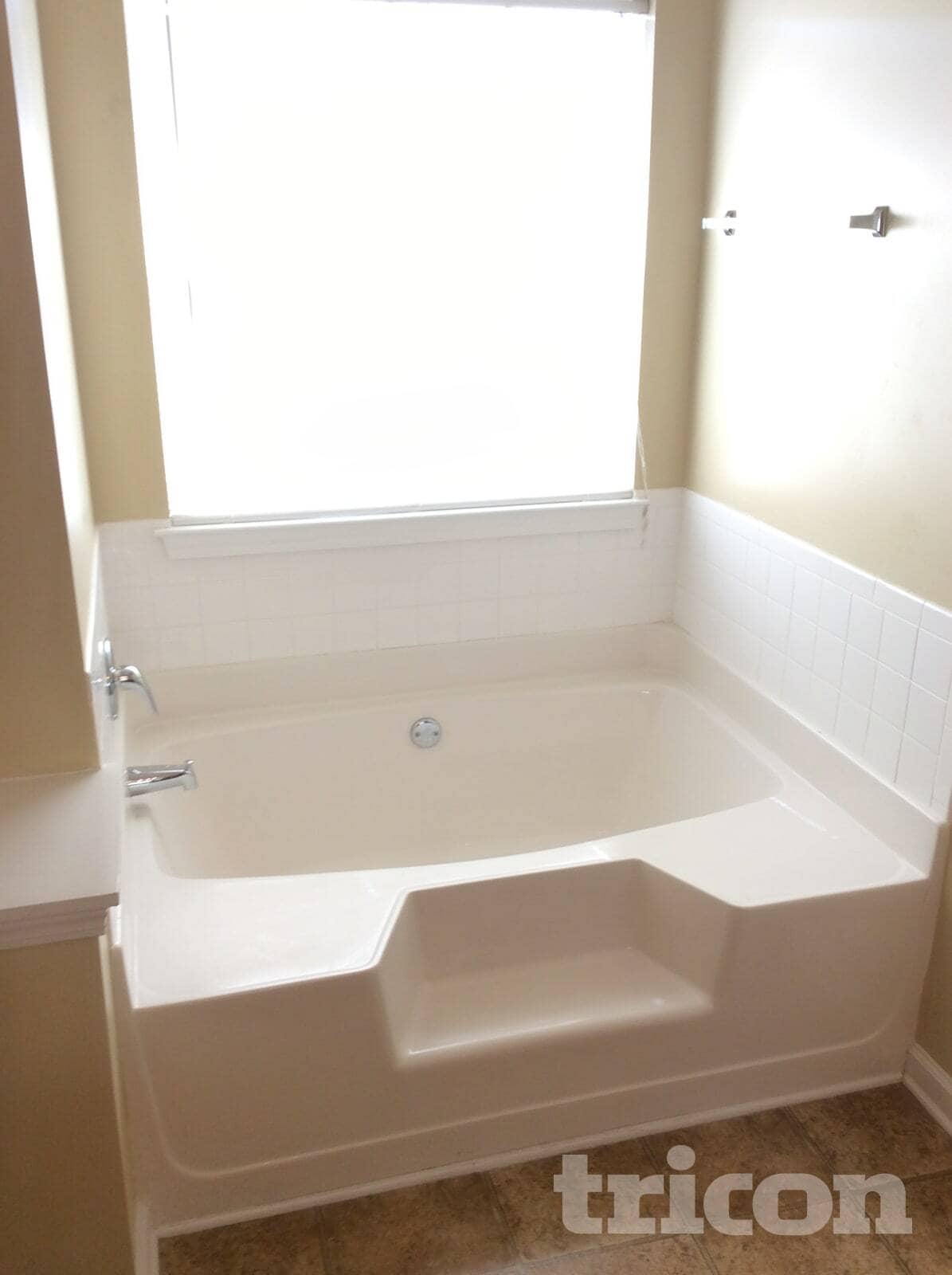 Building Photo - 6601 Pamplona Pl