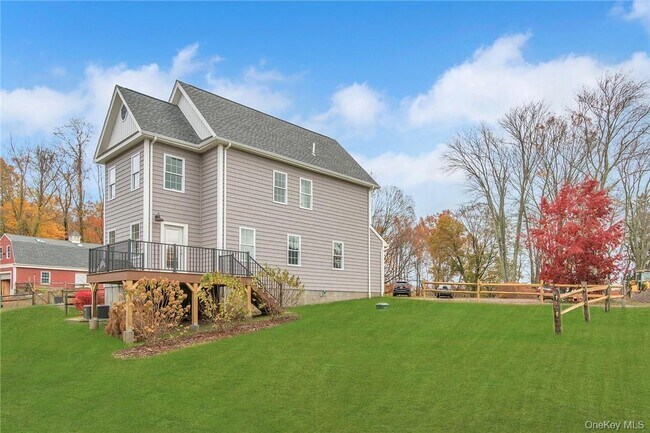 Building Photo - 237 Tomahawk St